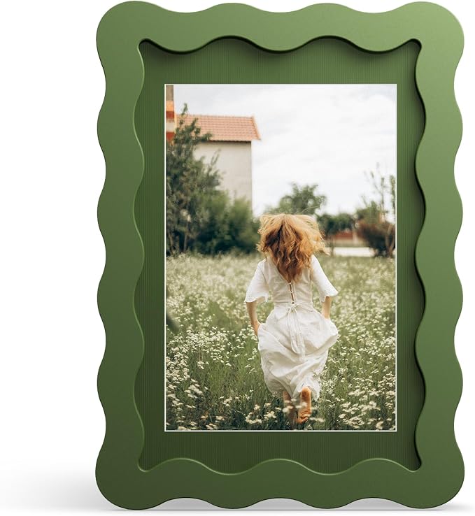 4x6 Picture Frame with Mat for 3.5x5, Wavy Edge Wooden Real Glass Photo Frame by THKRLOF