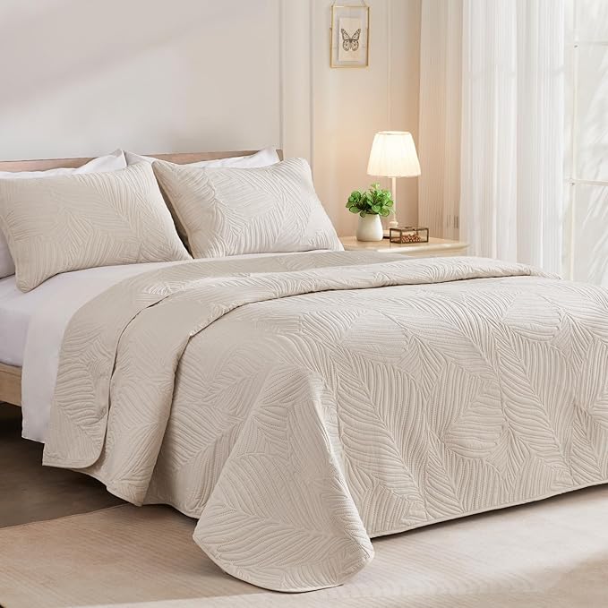 Exclusivo Mezcla California King Quilt Bedding Set, Lightweight Brich Beige - Image 2