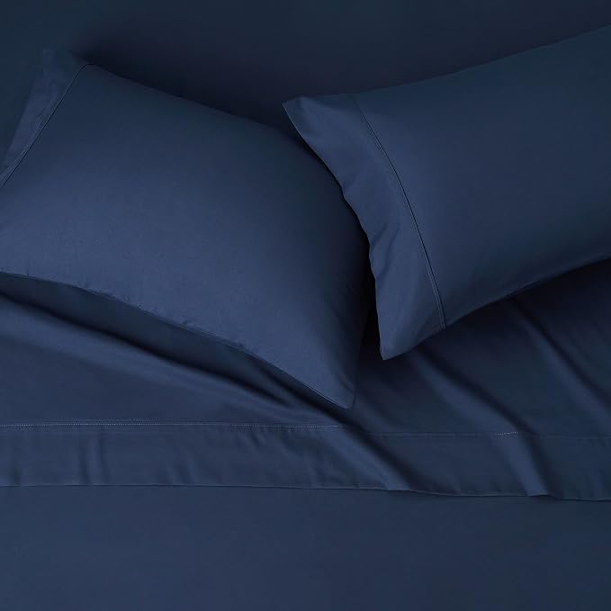 Amazon Basics Lightweight Super Soft Breathable Brushed Microfiber 4 Piece Bed - Image 3