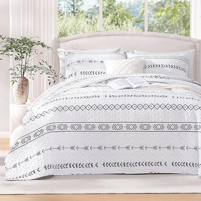 Andency White California King Quilt Set, 3 Pieces Boho Lightweight Soft Striped by Andency