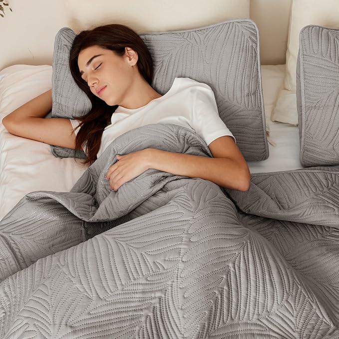 Exclusivo Mezcla Twin Quilt Bedding Set, Lightweight Light Grey Quilts Twin Size - Image 4