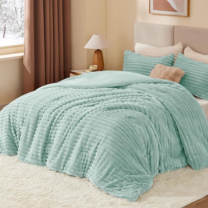 BEDELITE Fleece King Comforter Set -Super Soft & Warm Fluffy Light Green Bedding - Image 2