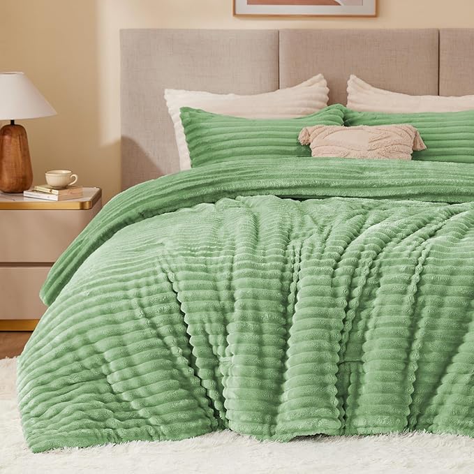 BEDELITE Fleece Twin Comforter Set -Super Soft & Warm Fluffy Green Bedding by BEDELITE