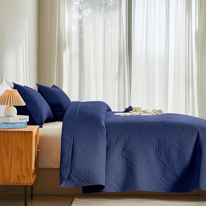 FLYMME Full Queen Quilt Bedding Set, Lightweight Navy Blue Bedspreads, Vintage - Image 3