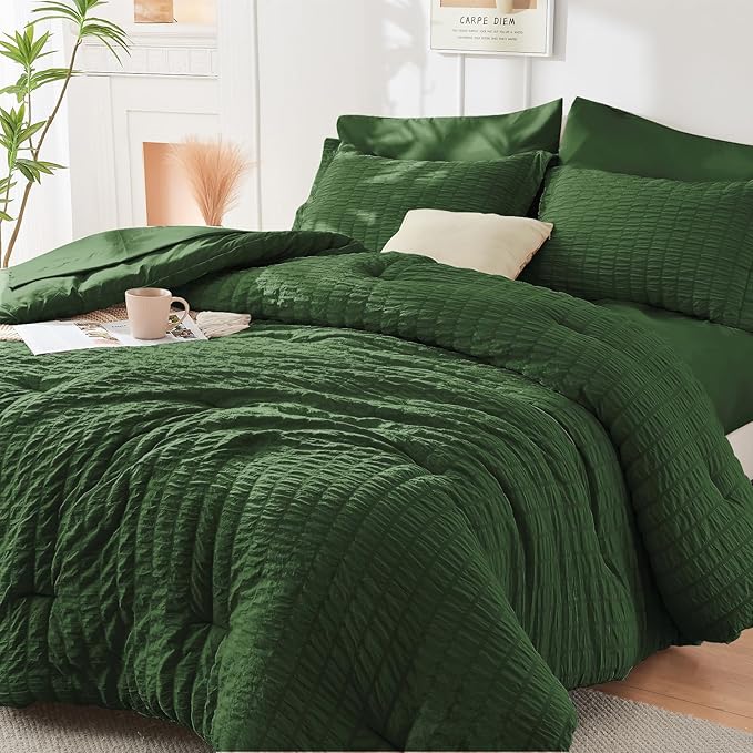 HYMOKEGE Dark Green Queen Comforter Set Seersucker 7 Pieces, All Season Luxury by HYMOKEGE