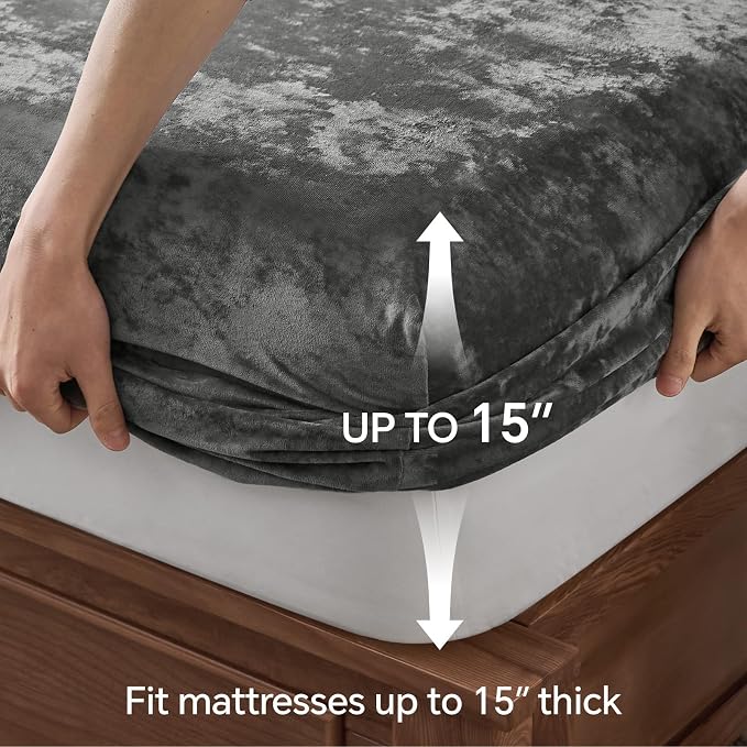 BEDELITE Velvet Fitted Sheet and Pillowcase Set, Luxury Soft Fuzzy Bottom Sheet - Image 5