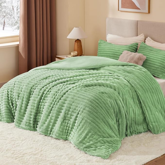 BEDELITE Fleece Twin Comforter Set -Super Soft & Warm Fluffy Green Bedding - Image 2