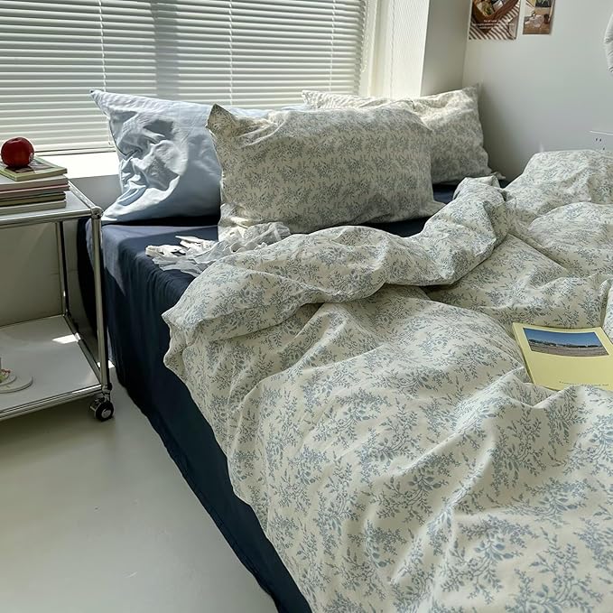 MKXI Twin Duvet Cover Set Blue White Floral Print - Image 7