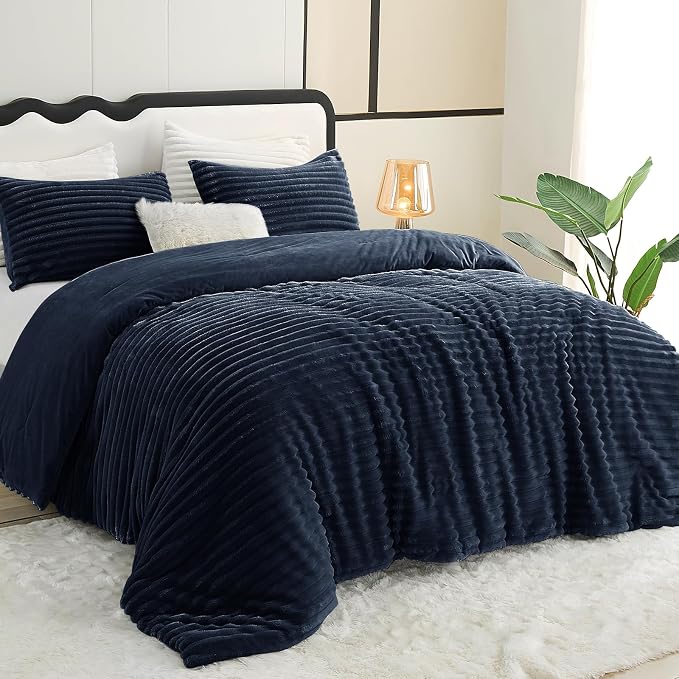 CozyLux Fluffy Queen Comforter Set - Image 9