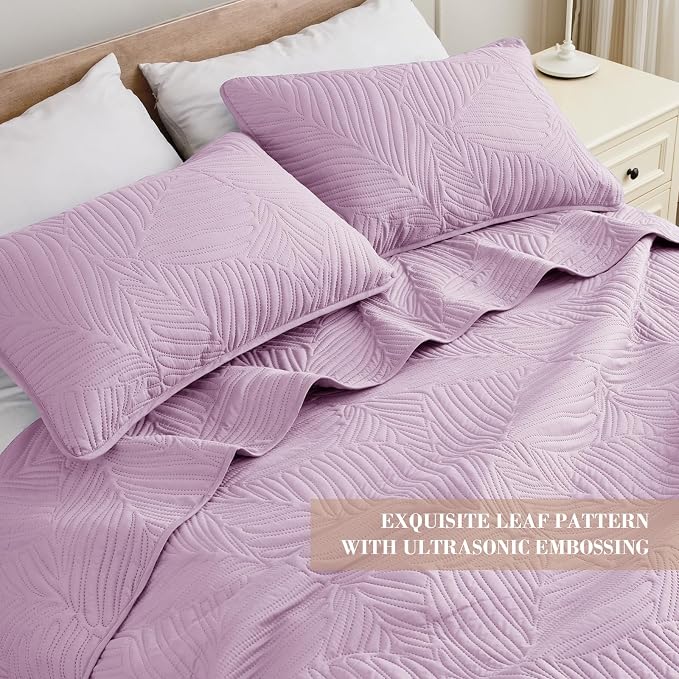Exclusivo Mezcla California King Quilt Bedding Set, Lightweight Lilac Quilts - Image 3