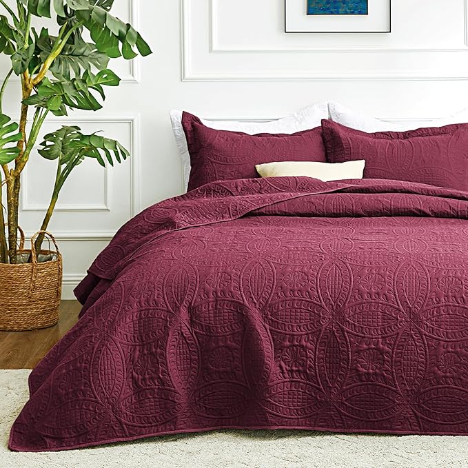 Love's cabin King Size Quilt Bedding Set Burgundy Bedspreads by Lovescabin