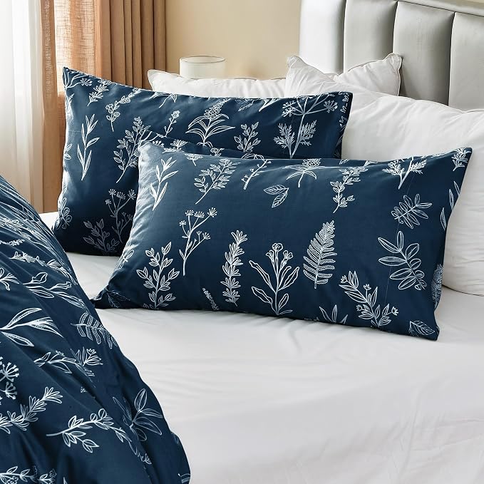 MUXHOMO Duvet Cover Queen Size, Reversible Floral Navy Duvet Cover Set - Image 7
