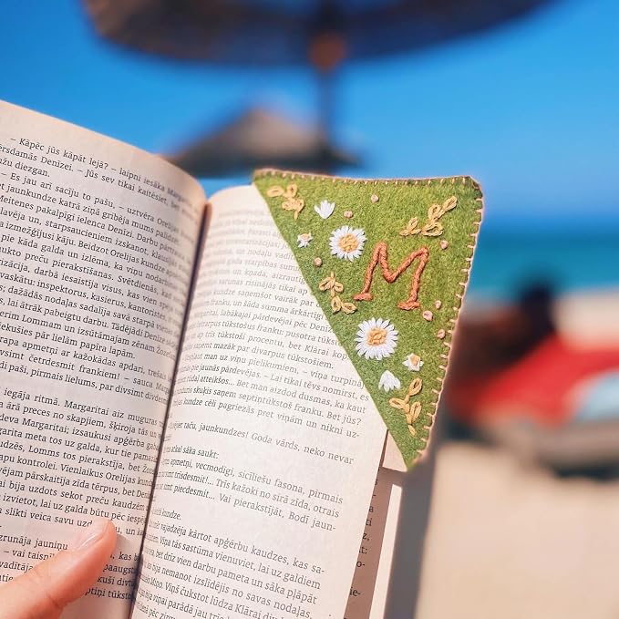 MOTEERLLU Personalized Hand Embroidered Corner Bookmark - Image 5