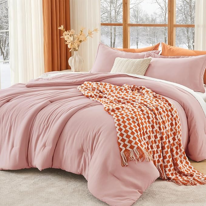 MUXHOMO Queen Comforter Set, All Season Ultra Soft Down Alternative Bedding by MUXHOMO