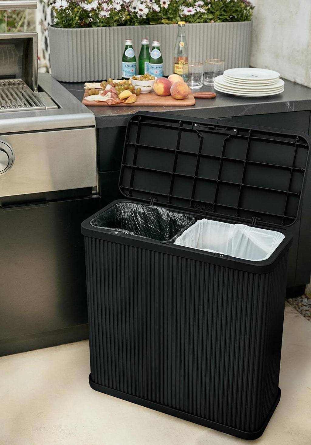 Veradek Tambour Series Outdoor Trash Can with Lid – All-Weather Waste Bin for Patio, Pool, BBQs & Parties | Durable Dual Bag System up to 30 Gallons | Modern Design for Backyard or Deck