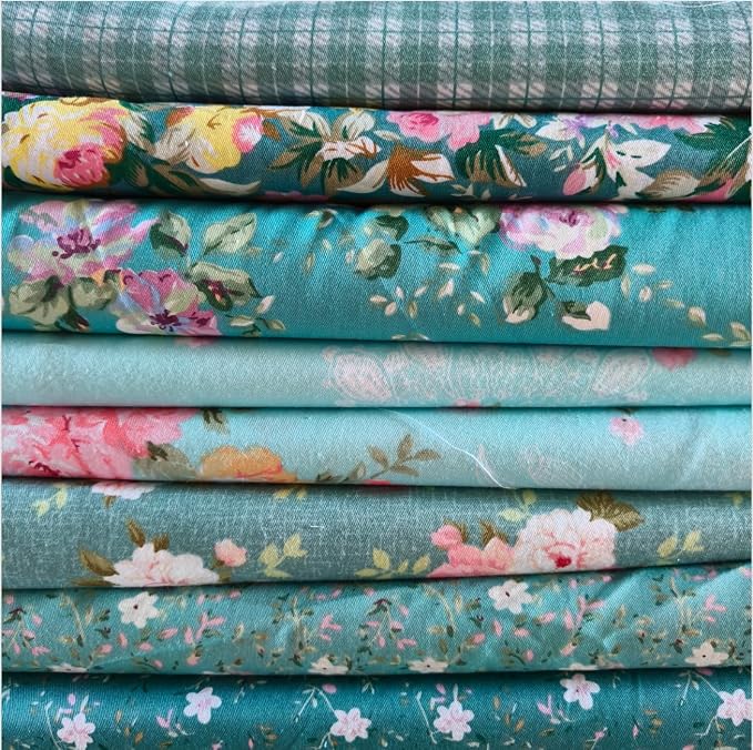 8PCS 9.8" x 9.8" Quilting Fat Quarters Fabric Bundles, by Unknown