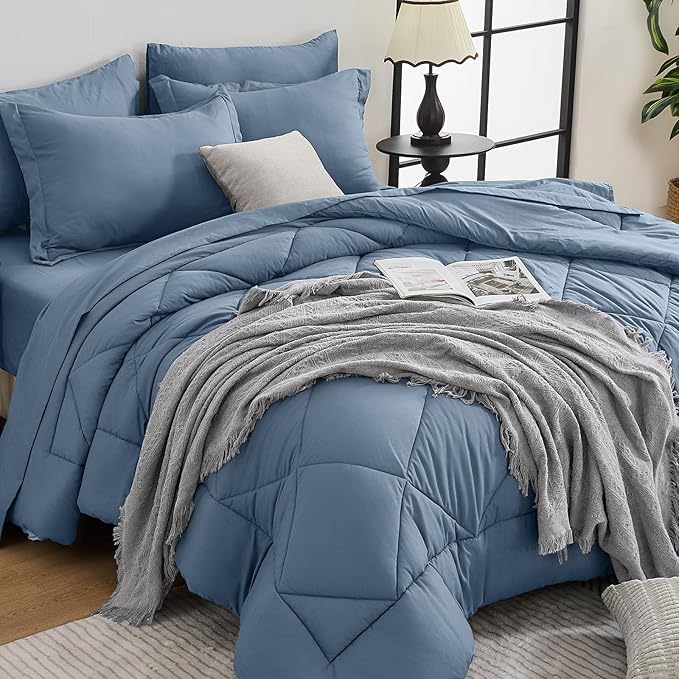 HEVUMYI Dusty Blue Twin-XL Comforter Set by HEVUMYI