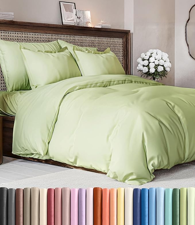 Duvet Cover Queen Size Set by CGKUnlimited