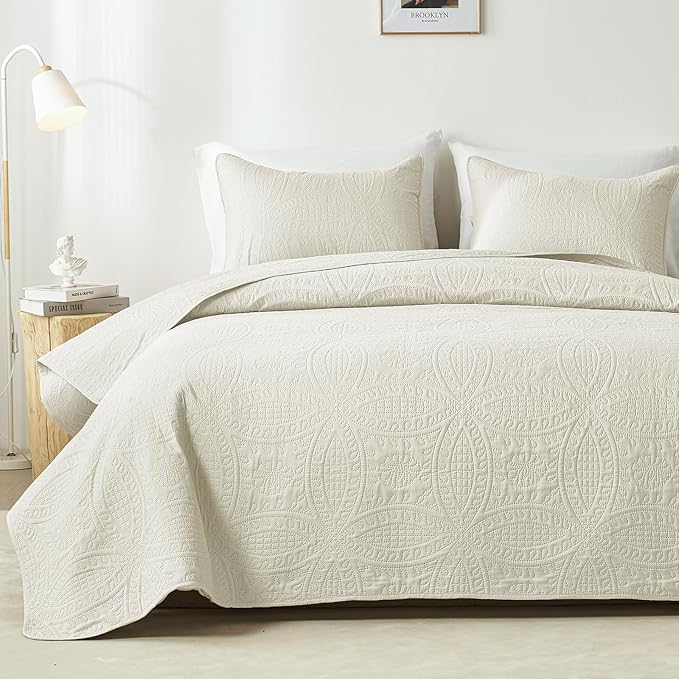 akkialla King/Cal King Quilt Set, Cream Lightweight Bedspread by akkialla