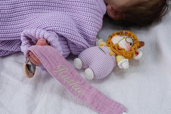 Personalized Bohemian Pacifier Clip Embroidered with Name is The Perfect Newborn Gift Made from eco-Friendly Bamboo!（Green）
