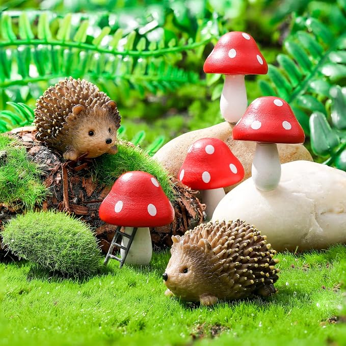 Queekay Resin Hedgehogs & Wood Mushroom Sculpture, Fairy Wild Garden Supplies by Queekay