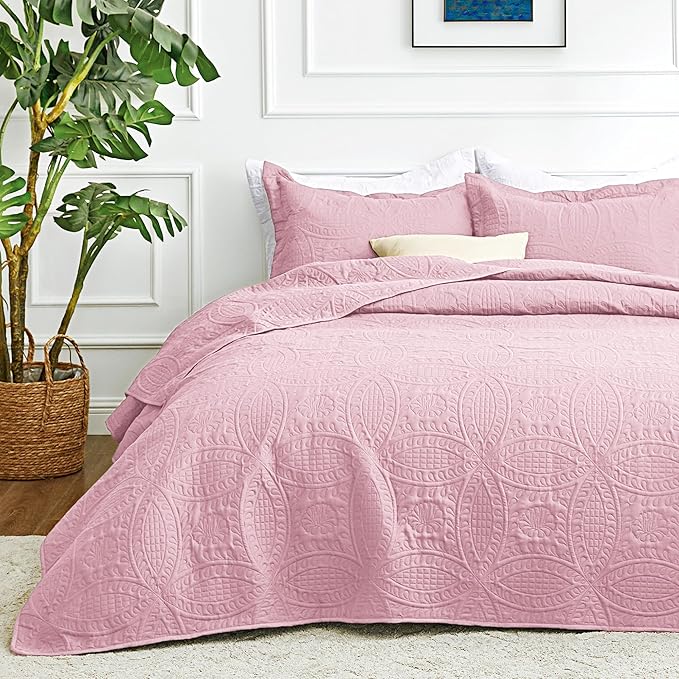 Love's cabin California King Size Quilt Bedding Set Pink Bedspreads by Lovescabin