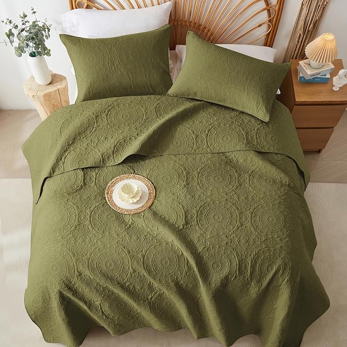 WURUIBO Olive Green Quilt Set King/Cal King Size, Embossing Microfiber - Image 8