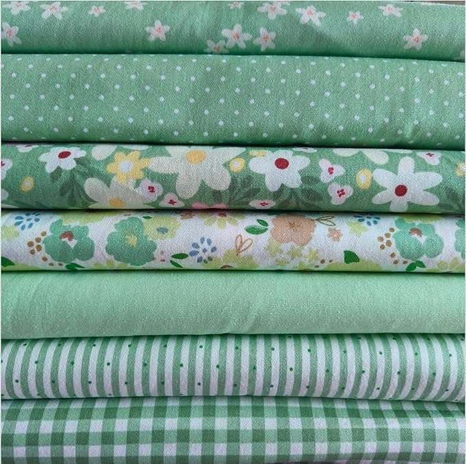 7PCS 18" x 22" Quilting Fat Quarters Fabric Bundles, by Unknown