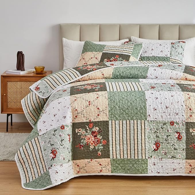 Patchwork Quilt Set Full/Queen Size, 3 Pieces Green Floral Plaid Summer - Image 3