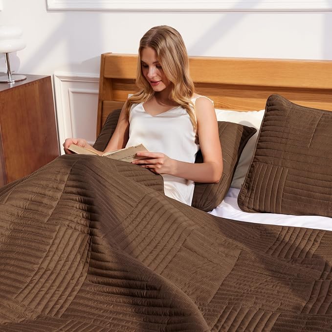 Whale Flotilla Ultra Soft Twin Quilt Bedding Set, Lightweight Microfiber Brown - Image 3