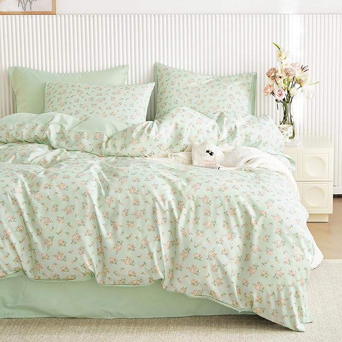 Wake In Cloud - Coquette Duvet Cover Set, Floral Cottagecore Flower Shabby Chic by WakeInCloud