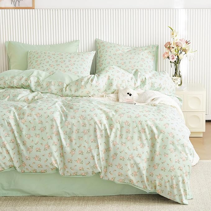Wake In Cloud - Coquette Duvet Cover Set, Floral Cottagecore Flower Shabby Chic by WakeInCloud
