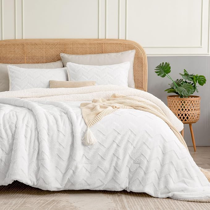 BEDELITE Fluffy Queen Comforter Set - Image 5