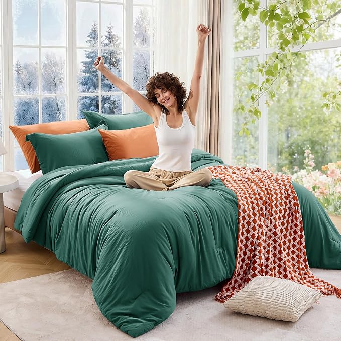 MUXHOMO Queen Comforter Set, All Season Ultra Soft Down Alternative Bedding - Image 4
