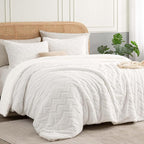 BEDELITE Fluffy Queen Comforter Set - Image 2