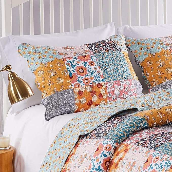 Greenland Home Carlie Modern Floral Reversible Quilt Set, 3-Piece Full/Queen - Image 6