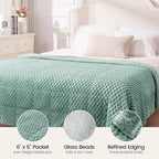 Super Fuzzy Soft Fleece Sherpa Weighted Blanket 20 lbs - Image 5