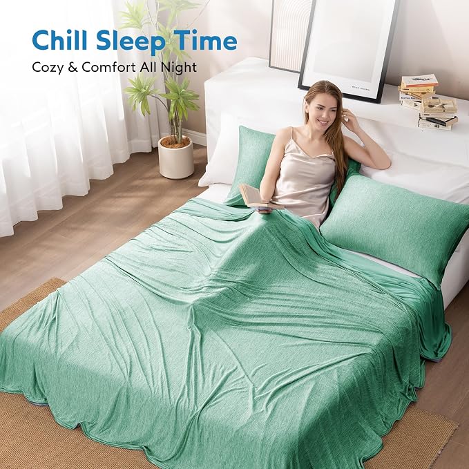 HOMFINE Cooling Blanket for Hot Sleepers - Image 3