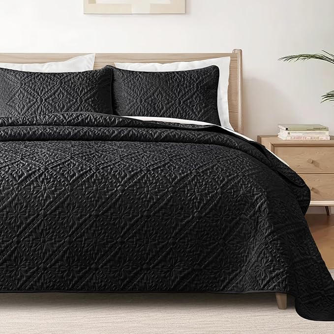 Exclusivo Mezcla King Quilt Bedding Set, Lightweight Soft Bedspreads Coverlets by ExclusivoMezcla