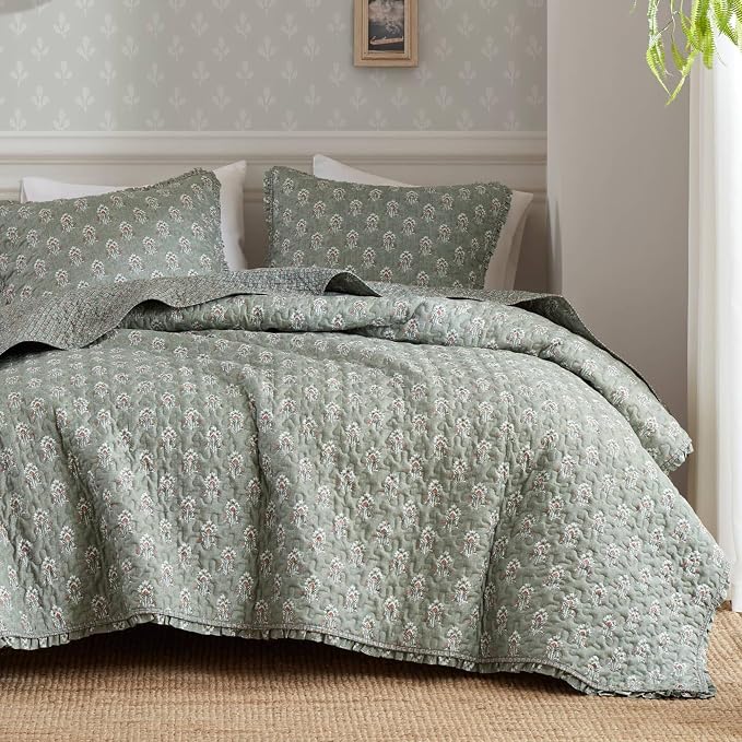 Madison Park Vintage Floral Quilt Set Queen Size, Reversible Bedding & by MADISONPARK