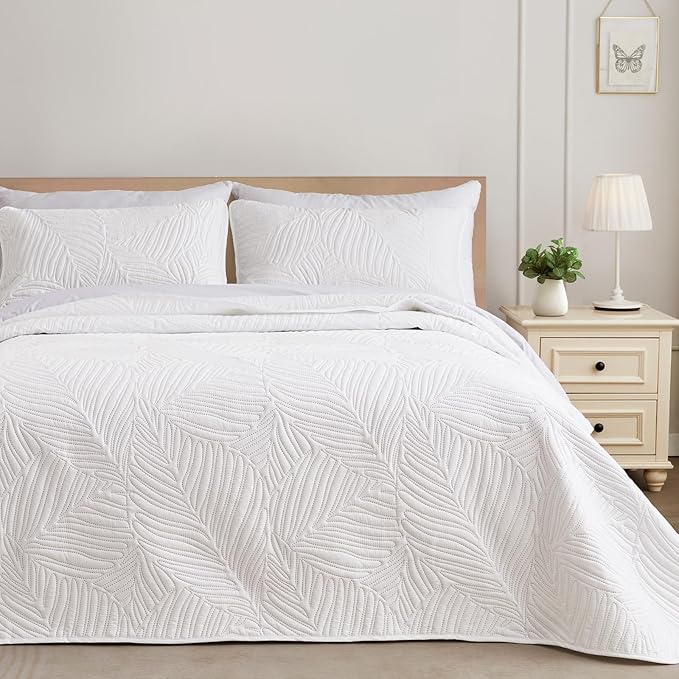 Exclusivo Mezcla Twin Quilt Bedding Set, Lightweight White Quilts Twin Size by ExclusivoMezcla