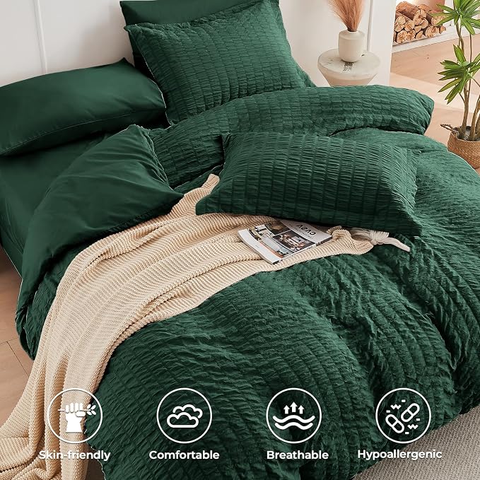 HYMOKEGE Emerald Green King Size Comforter Set Seersucker 7 Pieces, All Season - Image 3