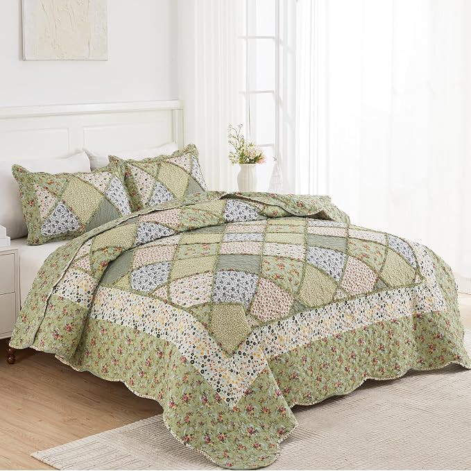 VIVILINEN Green Floral Patchwork Quilt Set 132x120 Alaska King Size Bedding Set - Image 9