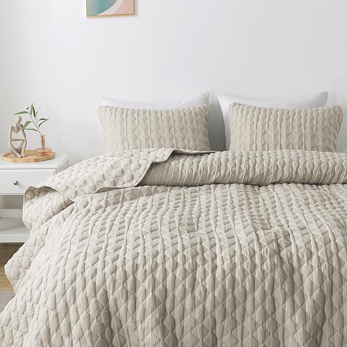 WDCOZY Light Beige Twin Size Quit Bedding Set - Image 3