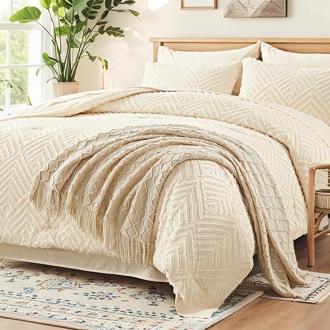 Zzlpp Queen Comforter Set 7 Pieces, Cream Tufted Bed in a Bag - Image 2