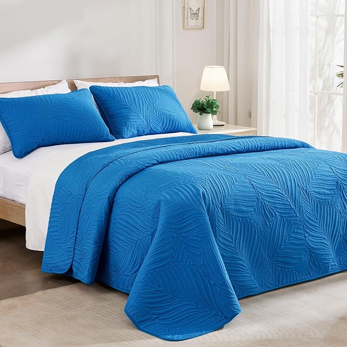 Exclusivo Mezcla Twin Quilt Bedding Set, Lightweight Royal Blue Quilts Twin Size - Image 2