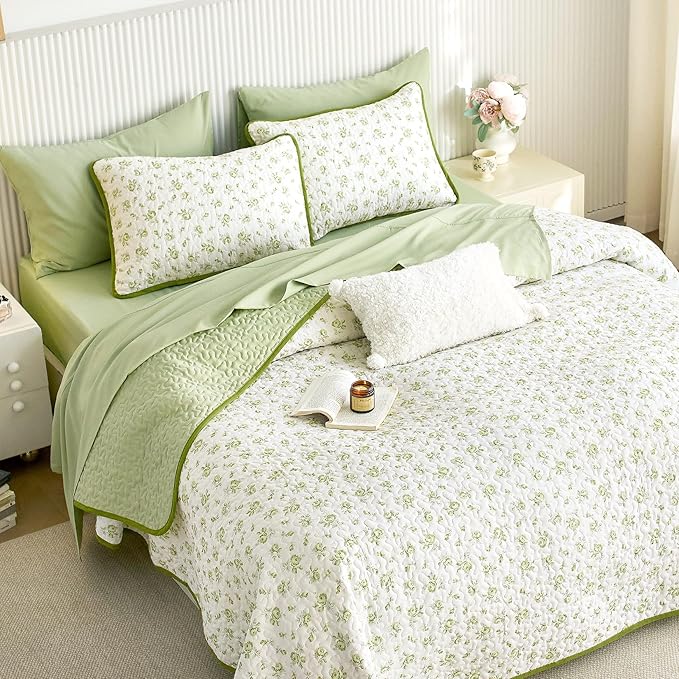Wake In Cloud - Floral Quilt Set, Coquette Cottagecore Shabby Chic Flower - Image 4