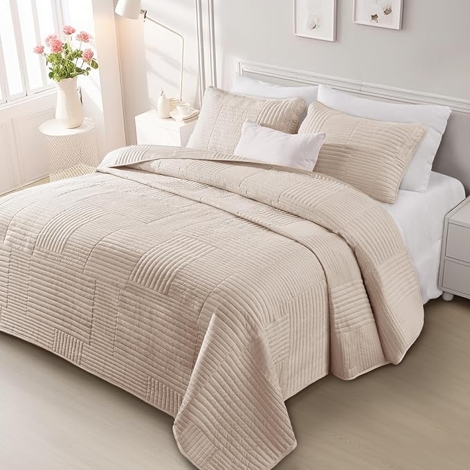 Whale Flotilla Ultra Soft Twin Quilt Bedding Set, Lightweight Microfiber Brich by WHALEFLOTILLA