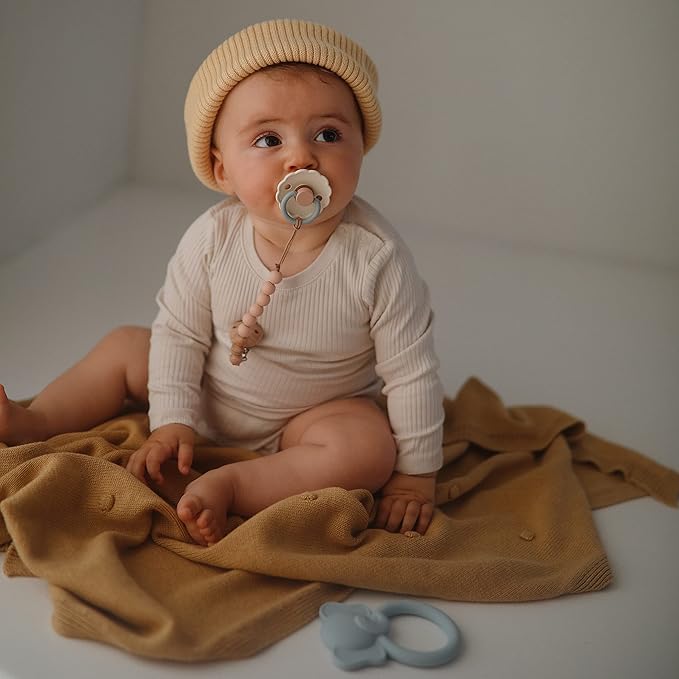 mushie 100% Silicone Baby Pacifier Clip BPA Free | Eva (Blush)
