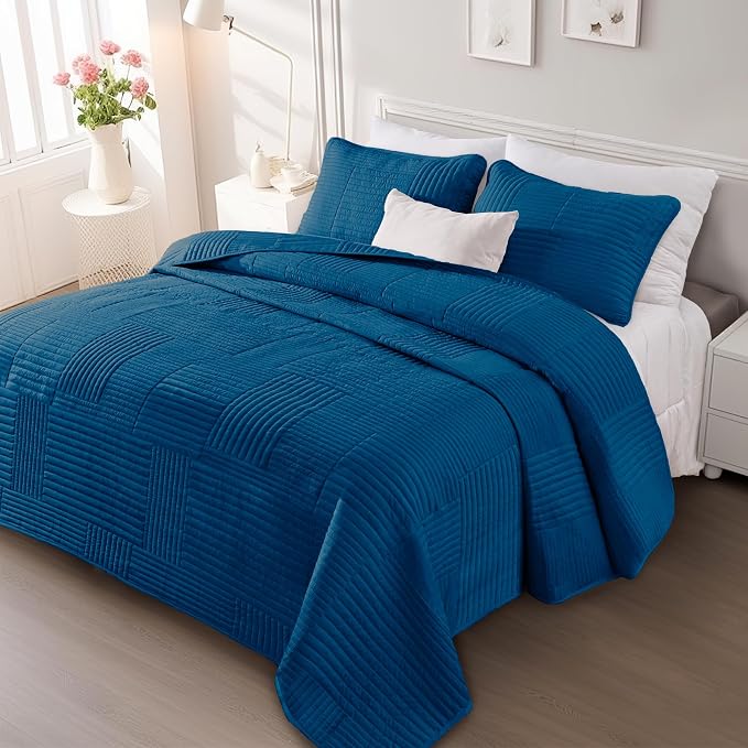 Whale Flotilla Ultra Soft Twin Quilt Bedding Set, Lightweight Fall Blue Quilts - Image 8